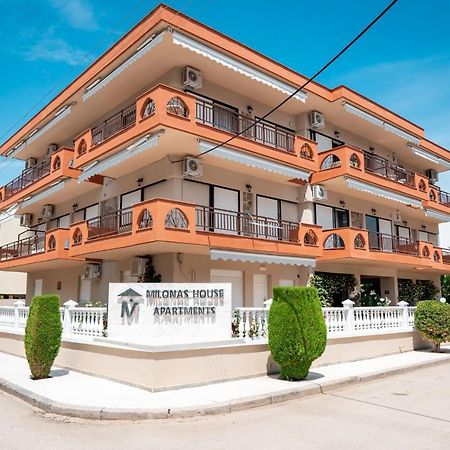 Milonas House Apartments 팔랄리아 디오니시우 외부 사진