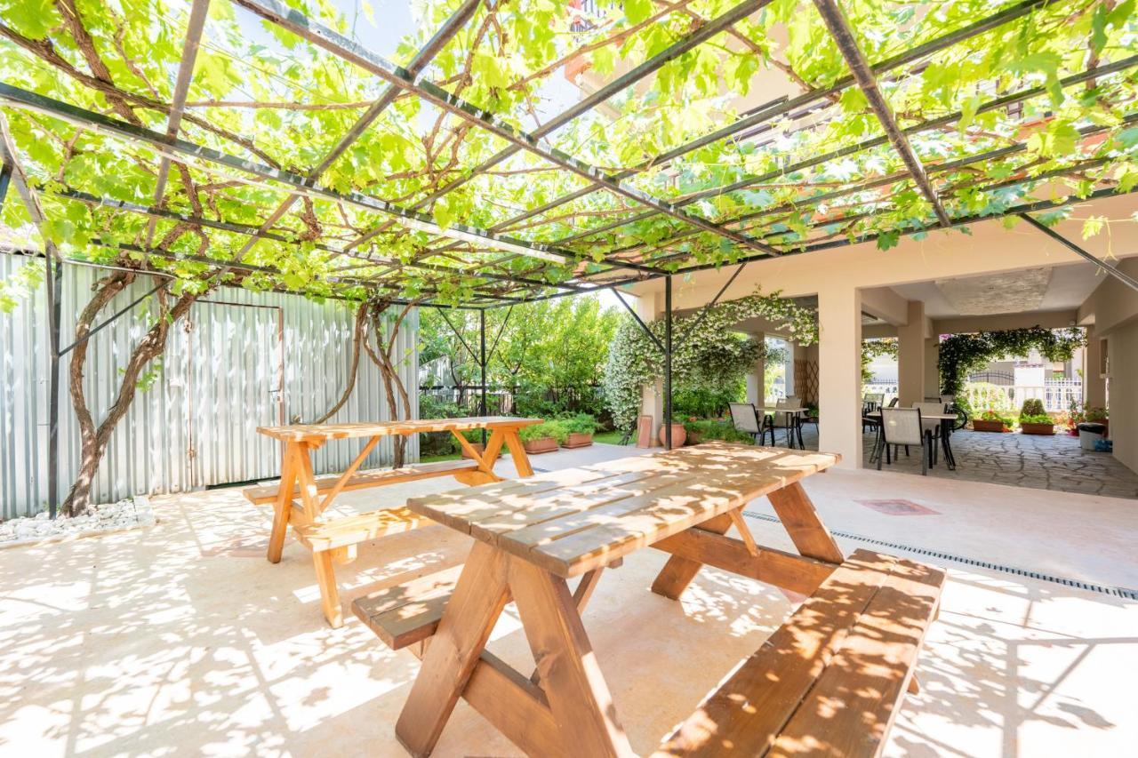 Milonas House Apartments 팔랄리아 디오니시우 외부 사진