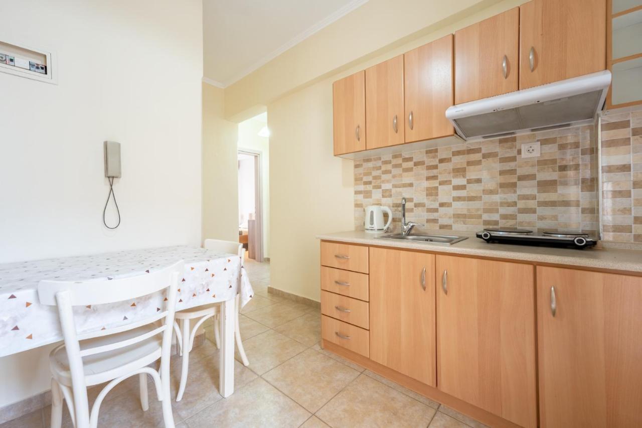 Milonas House Apartments 팔랄리아 디오니시우 외부 사진