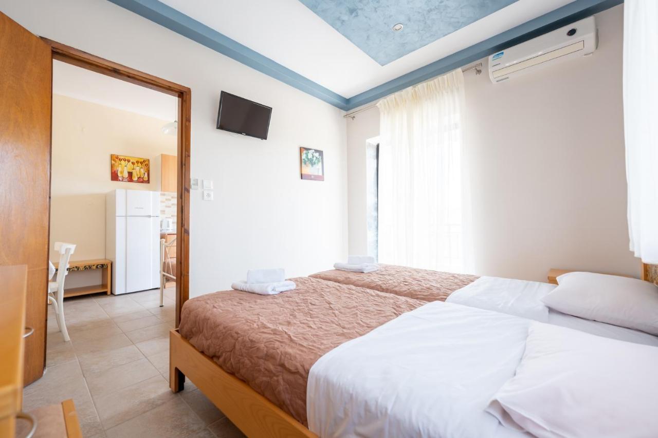 Milonas House Apartments 팔랄리아 디오니시우 외부 사진