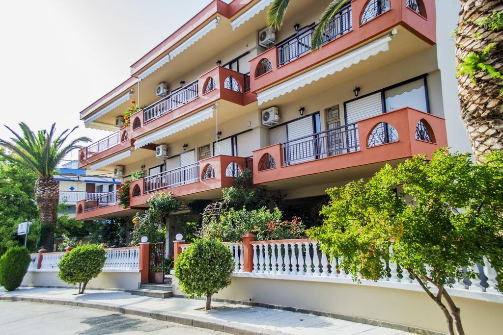 Milonas House Apartments 팔랄리아 디오니시우 외부 사진
