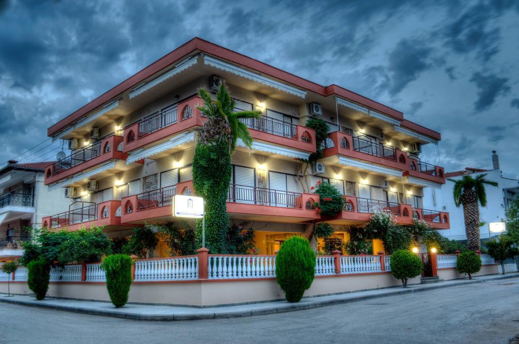 Milonas House Apartments 팔랄리아 디오니시우 외부 사진