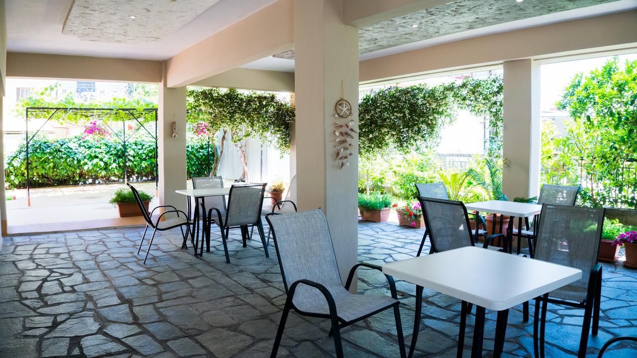 Milonas House Apartments 팔랄리아 디오니시우 외부 사진